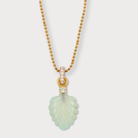 Aimée- hanger met groene chalcedoon en connector