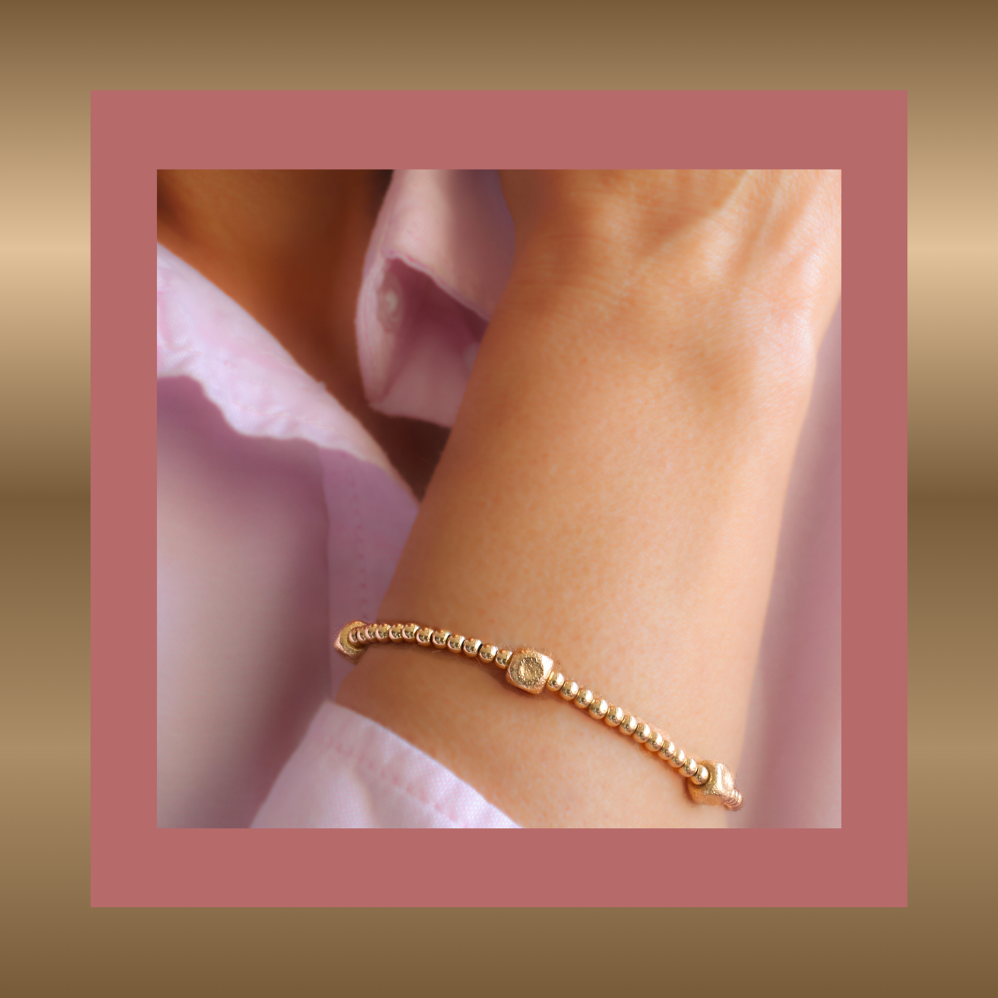 Exclusives - goldfilled armband met dobbelstenen, met een gezandstraalde afwerking