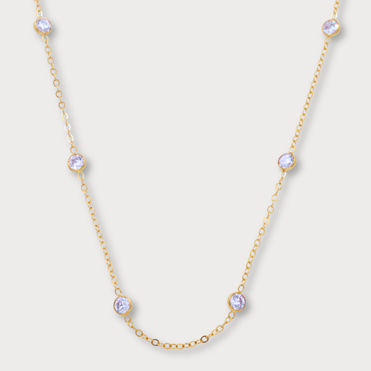 Exclusives - collier met 9 zirkonia's in een ronde zetting